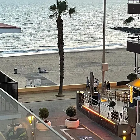 Vistas Al Mar A 10 Metros De La Playa De Regla Parking Gratis 公寓 奇皮奥纳