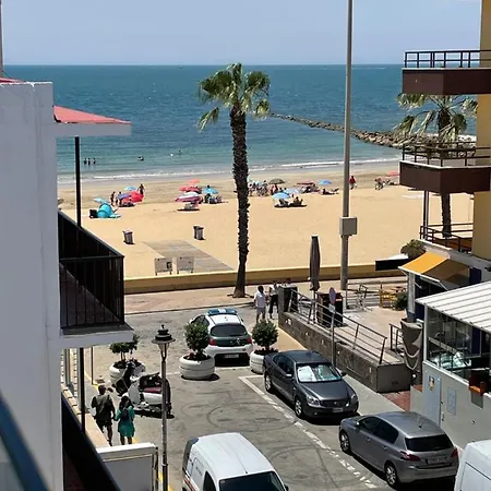 Vistas Al Mar A 10 Metros De La Playa De Regla Parking Gratis *